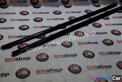 Молдинг стекла Mercedes w203 Coupe