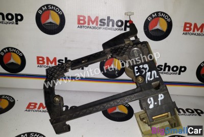 Рамка правой ручки двери бмв е39 из Японии